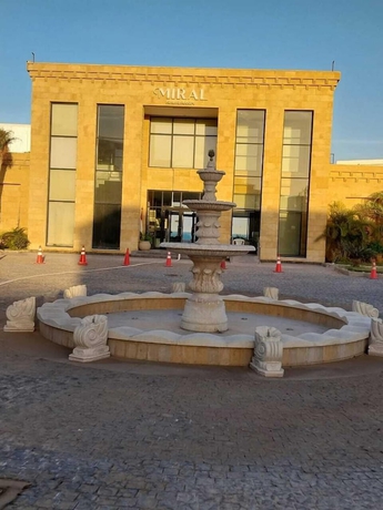 Imagen general del Hotel Miral, Ataqah. Foto 1