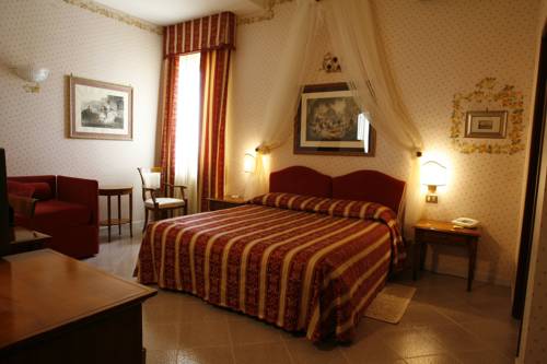 Imagen de la habitación del Hotel Miralago, Ariccia. Foto 8