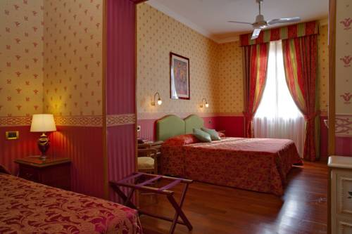 Imagen de la habitación del Hotel Miralago, Ariccia. Foto 13