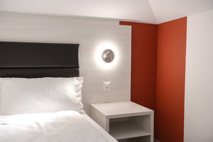 Imagen de la habitación del Hotel Miralago Locarno Easy Rooms. Foto 4
