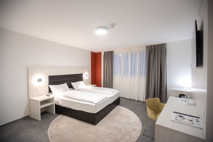 Imagen de la habitación del Hotel Miralago Locarno Easy Rooms. Foto 5