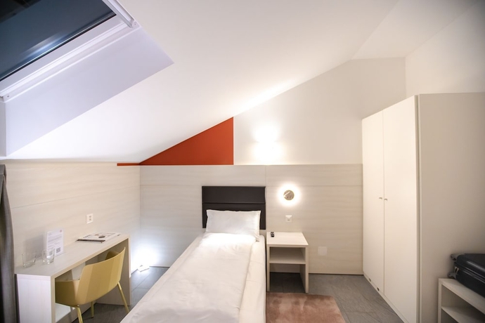 Imagen de la habitación del Hotel Miralago Locarno Easy Rooms. Foto 8