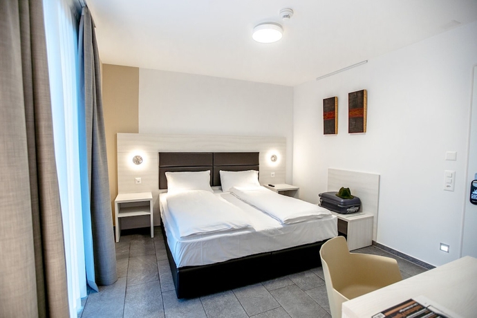 Imagen de la habitación del Hotel Miralago Locarno Easy Rooms. Foto 9