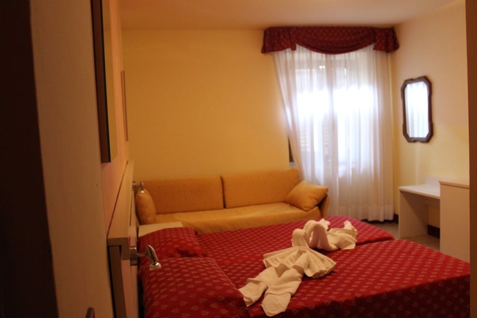 Imagen de la habitación del Hotel Miralago, Tremosine sul Garda. Foto 9