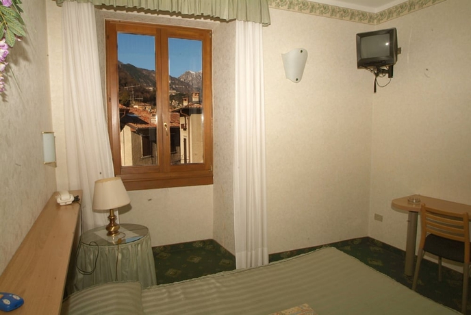 Imagen de la habitación del Hotel Miralago, Tremosine sul Garda. Foto 14