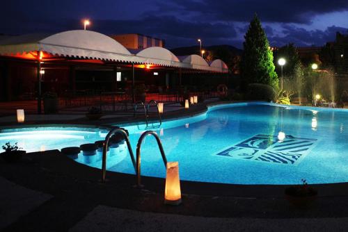 Imagen de la piscina del Hotel Mirallac. Foto 18