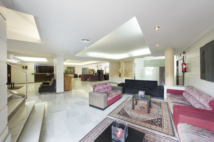 Imagen de los interiores del Hotel Mirallac. Foto 17