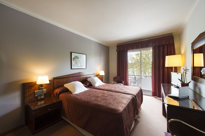 Imagen de la habitación del Hotel Mirallac. Foto 4