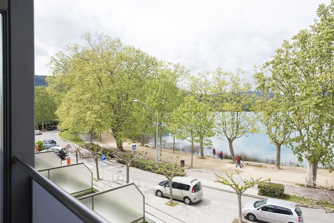 Imagen de la habitación del Hotel Mirallac. Foto 6