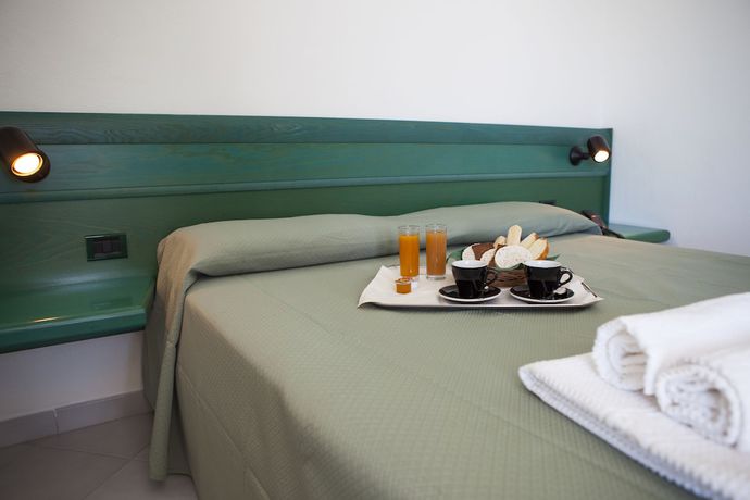 Imagen de la habitación del Hotel Miralonga. Foto 11