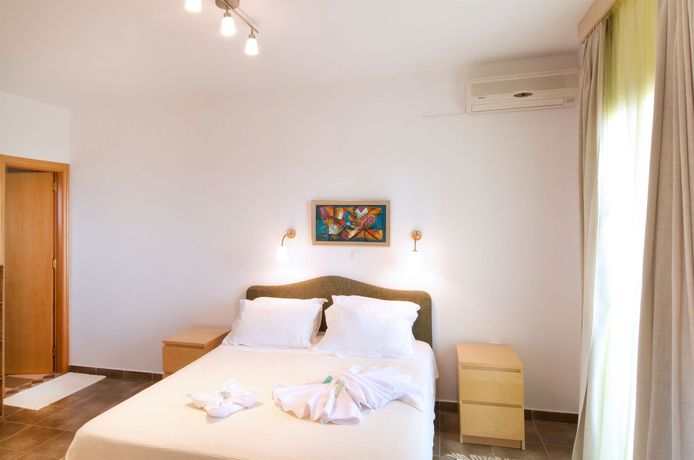 Imagen de la habitación del Hotel Miraluna. Foto 6