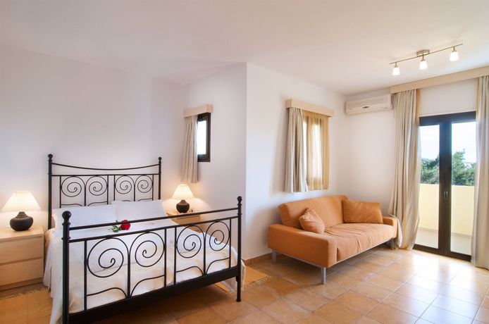 Imagen de la habitación del Hotel Miraluna. Foto 7