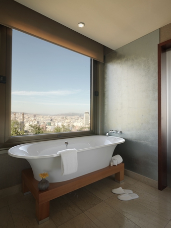 Imagen de la habitación del Hotel Miramar Barcelona. Foto 4