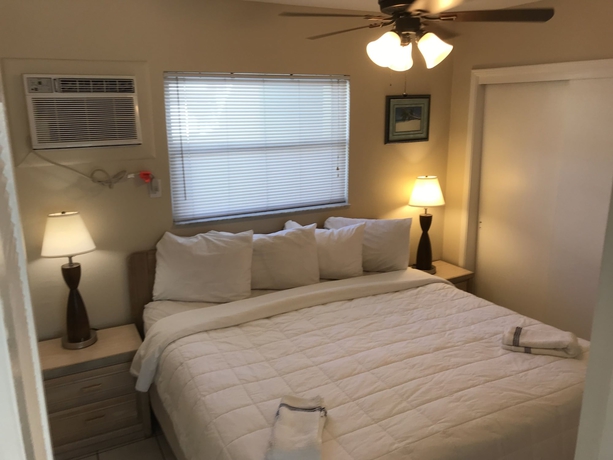 Imagen de la habitación del Hotel Miramar Beach Resort. Foto 9