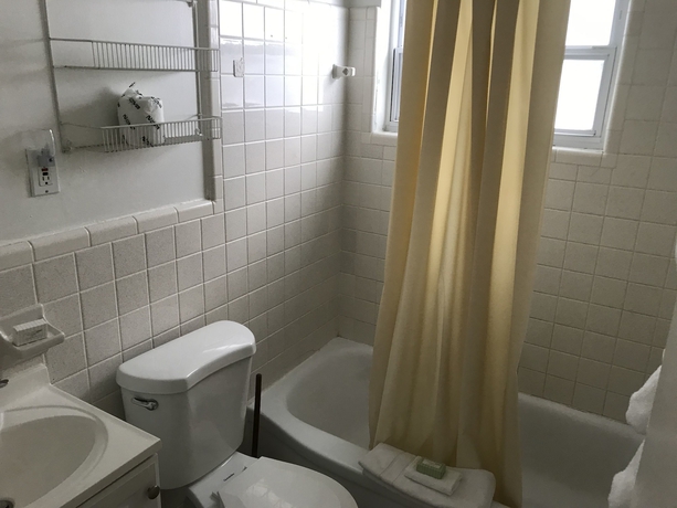 Imagen de la habitación del Hotel Miramar Beach Resort. Foto 11