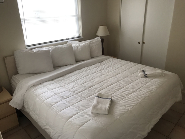 Imagen de la habitación del Hotel Miramar Beach Resort. Foto 13