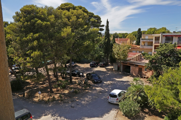 Imagen de la habitación del Hotel Miramar, La Ciotat. Foto 3