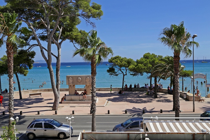 Imagen de la habitación del Hotel Miramar, La Ciotat. Foto 8