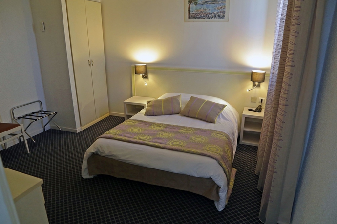 Imagen de la habitación del Hotel Miramar, La Ciotat. Foto 16