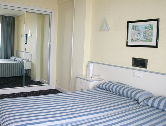 Imagen de la habitación del Hotel Miramar, Laredo. Foto 5