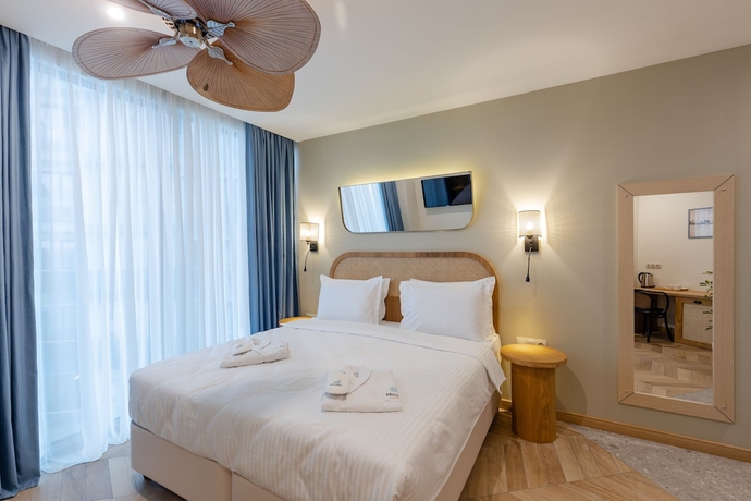 Imagen de la habitación del Hotel Miramar Luxury Residences. Foto 2