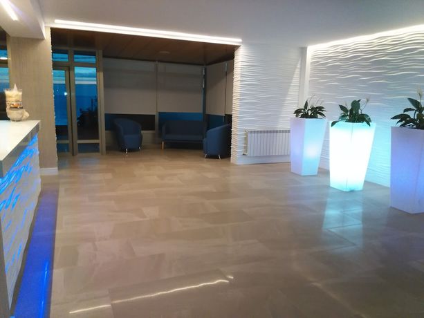 Imagen de los interiores del Hotel Miramar, Noalla. Foto 17