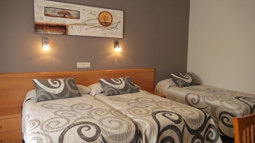 Imagen de la habitación del Hotel Miramar, Noalla. Foto 2