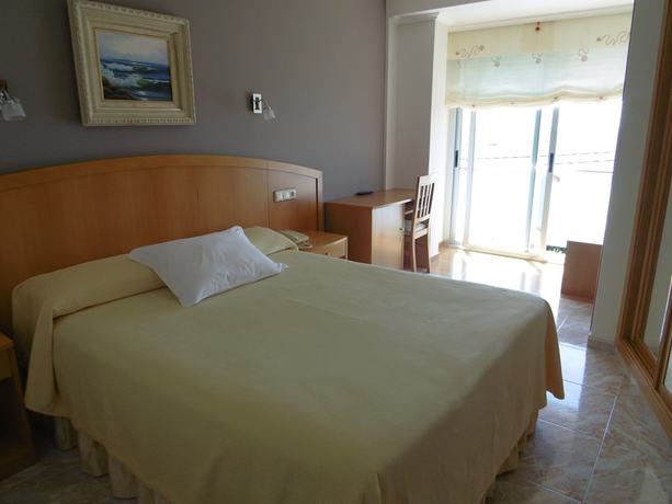 Imagen de la habitación del Hotel Miramar, Noalla. Foto 3