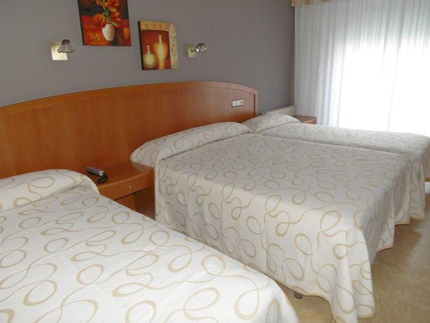 Imagen de la habitación del Hotel Miramar, Noalla. Foto 5