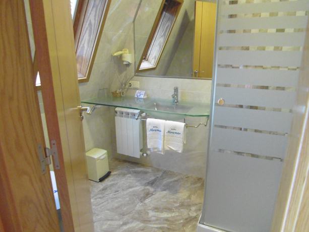 Imagen de la habitación del Hotel Miramar, Noalla. Foto 12