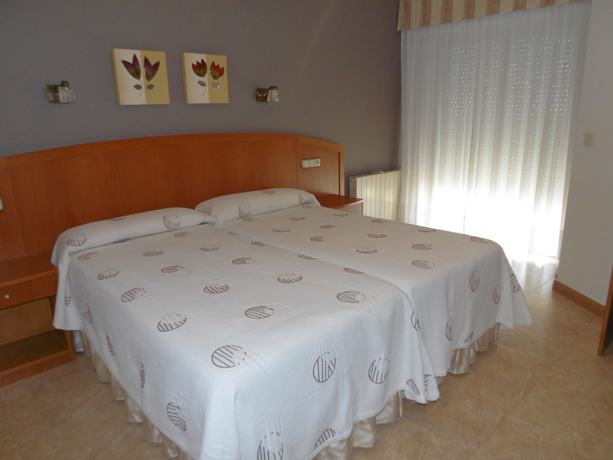 Imagen de la habitación del Hotel Miramar, Noalla. Foto 13