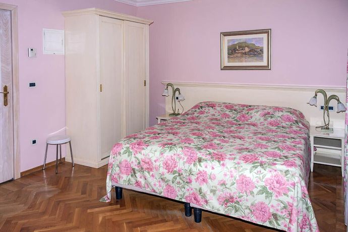 Imagen de la habitación del Hotel Miramar Opatija. Foto 16