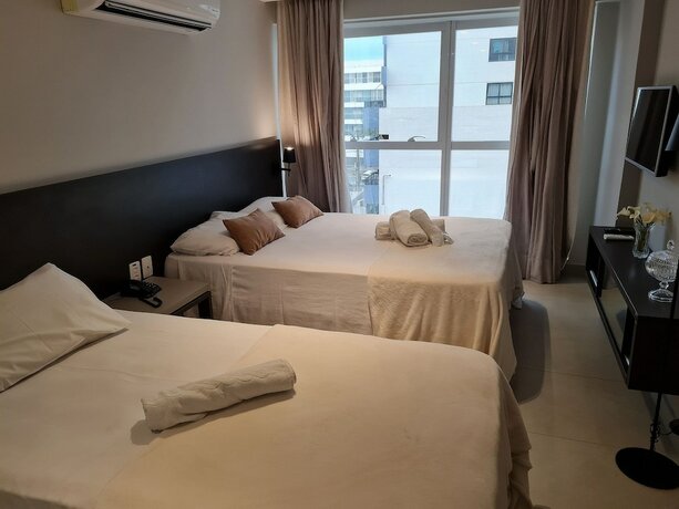 Imagen general del Hotel Miramar Qualit&egrave; Studio Praia. Foto 4
