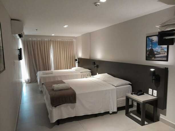 Imagen de la habitación del Hotel Miramar Qualit&egrave; Studio Praia. Foto 17