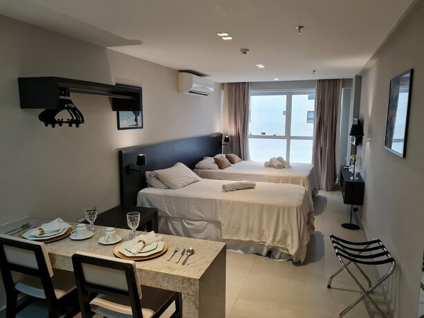Imagen general del Hotel Miramar Qualit&egrave; Studio Praia. Foto 7
