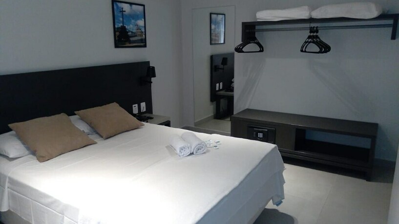 Imagen de la habitación del Hotel Miramar Qualit&egrave; Studio Praia. Foto 20