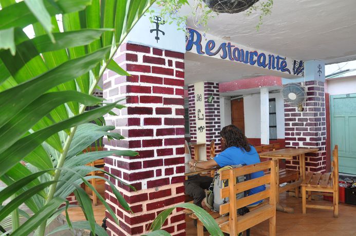 Imagen de los exteriores del Hotel Miramar, Santa Marta. Foto 11