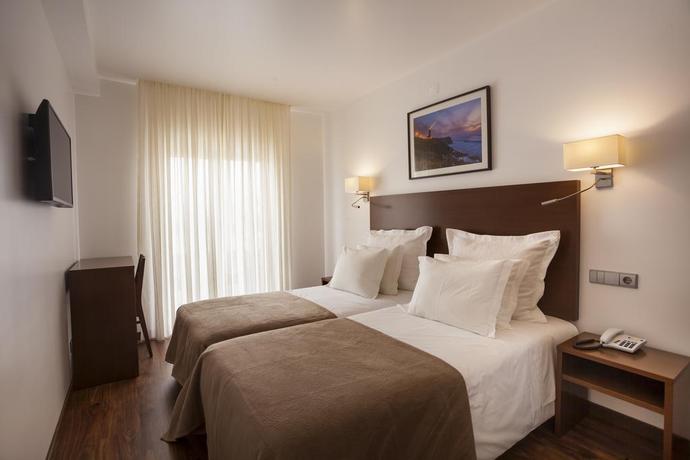 Imagen de la habitación del Hotel Miramar, Sao Pedro de Moel. Foto 6