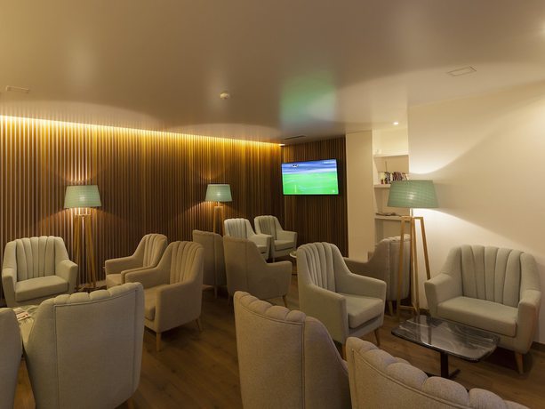 Imagen del bar/restaurante del Hotel Miramar - S&atilde;o Pedro De Moel. Foto 2