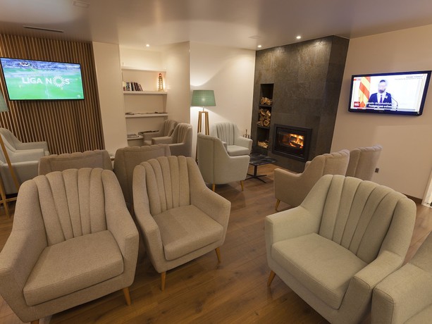 Imagen del bar/restaurante del Hotel Miramar - S&atilde;o Pedro De Moel. Foto 5