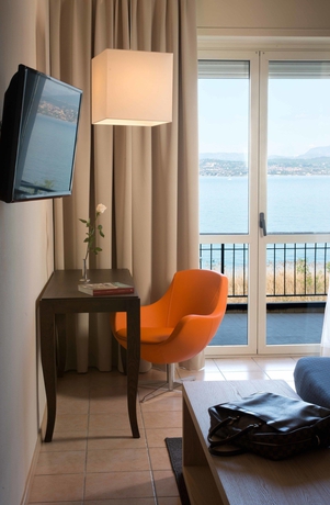 Imagen de la habitación del Hotel Miramar, Sirmione. Foto 4