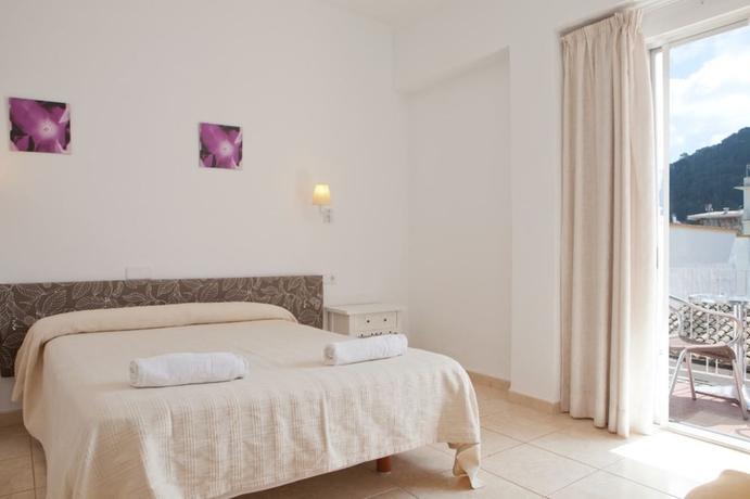 Imagen de la habitación del Hotel Miramar Soller. Foto 4