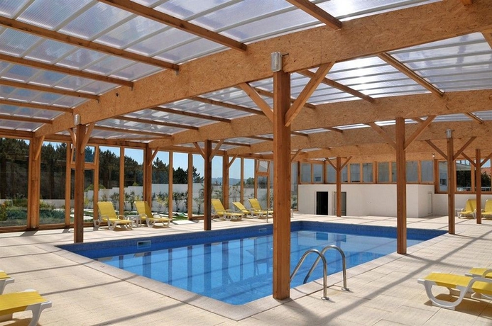 Imagen de la piscina del Hotel Miramar Sul. Foto 6