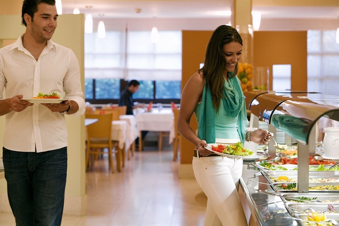 Imagen del bar/restaurante del Hotel Miramar Sunny By Valamar. Foto 3