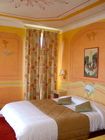 Imagen de la habitación del Hotel Miramar, VENCE. Foto 8