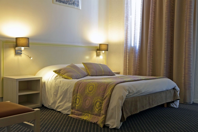 Imagen de la habitación del Hotel Miramar, lA CIOTAT. Foto 6