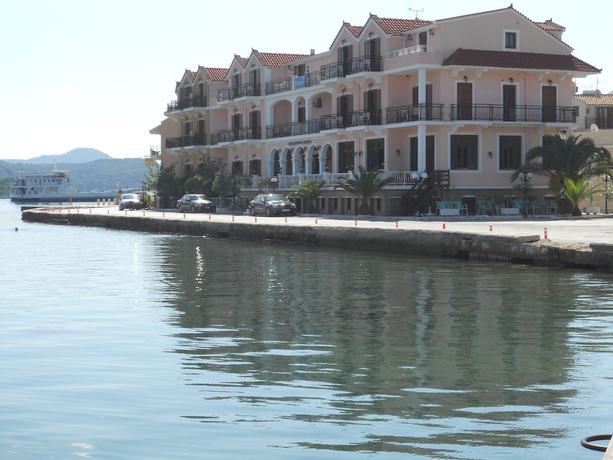 Imagen general del Hotel Miramare, Argostoli. Foto 1