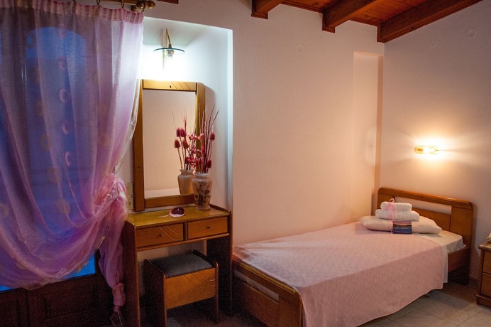 Imagen de la habitación del Hotel Miramare, Argostoli. Foto 15