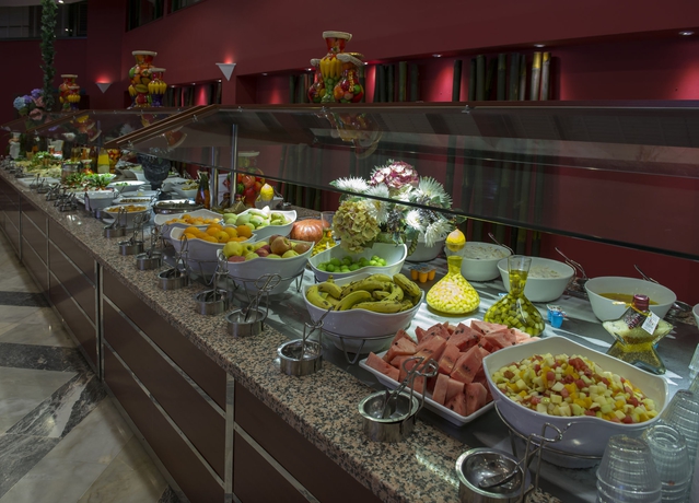 Imagen del bar/restaurante del Hotel Miramare Beach. Foto 5