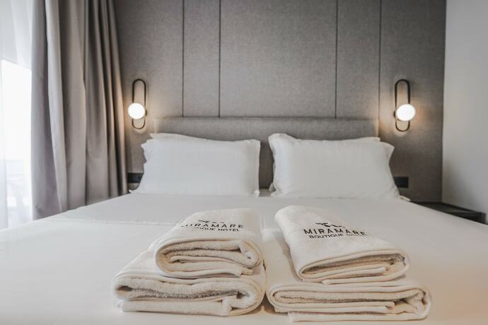 Imagen de la habitación del Hotel Miramare Boutique. Foto 17